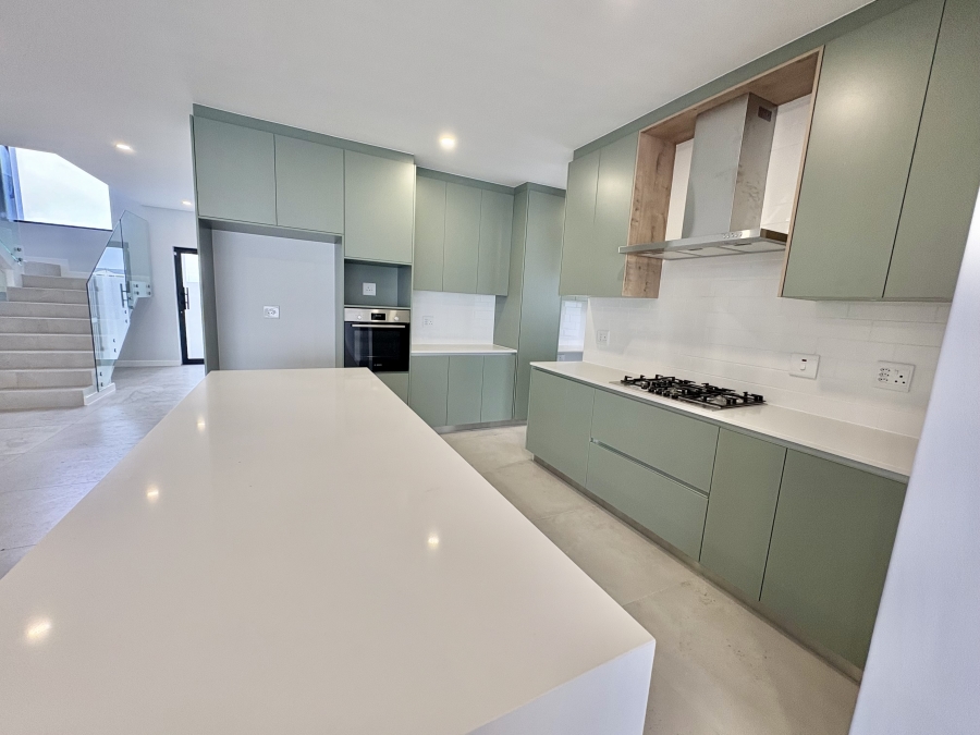 4 Bedroom Property for Sale in Sandown Western Cape